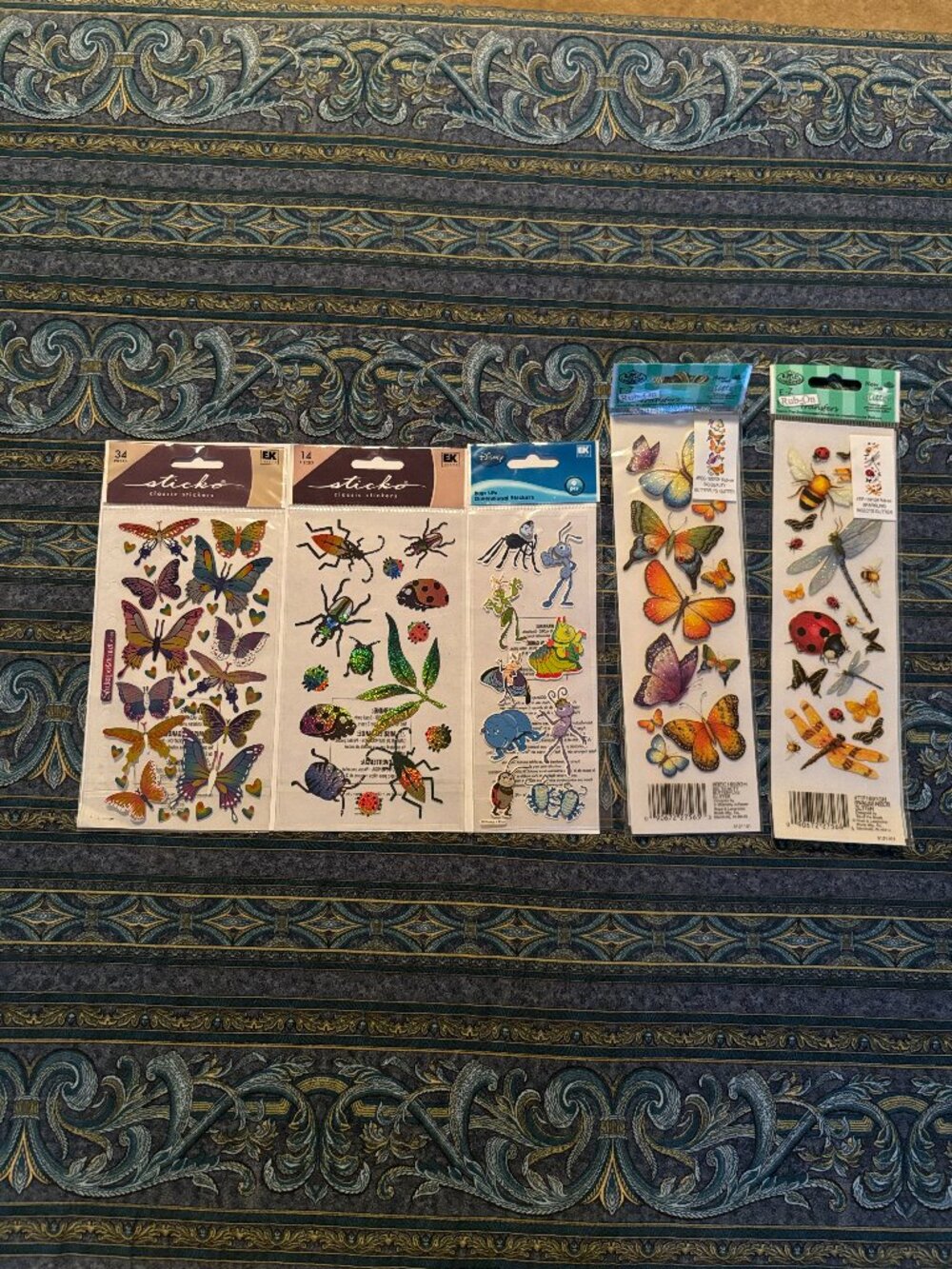 Insects & Butterflies: 2 Glitter Rub-On Transfers, 2 Stickers 1 Disney Bugs Life